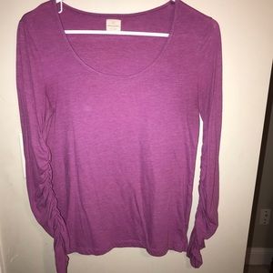 Woman’s Banana Republic shirt size M
